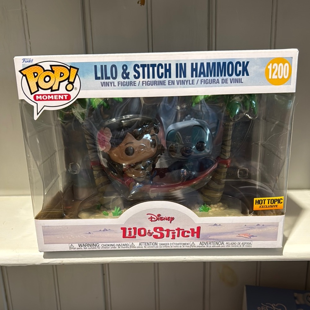 Disney Lilo & Stitch Hammock Collectible Figure